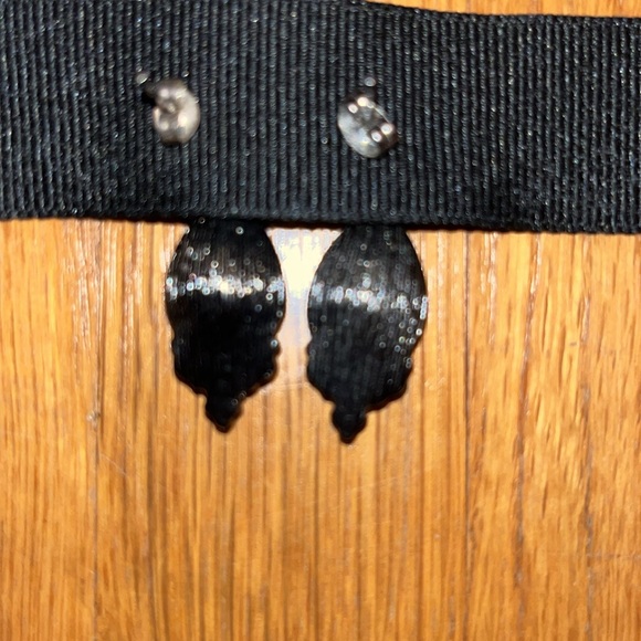 Vintage Red Stone Earrings - Picture 7 of 7